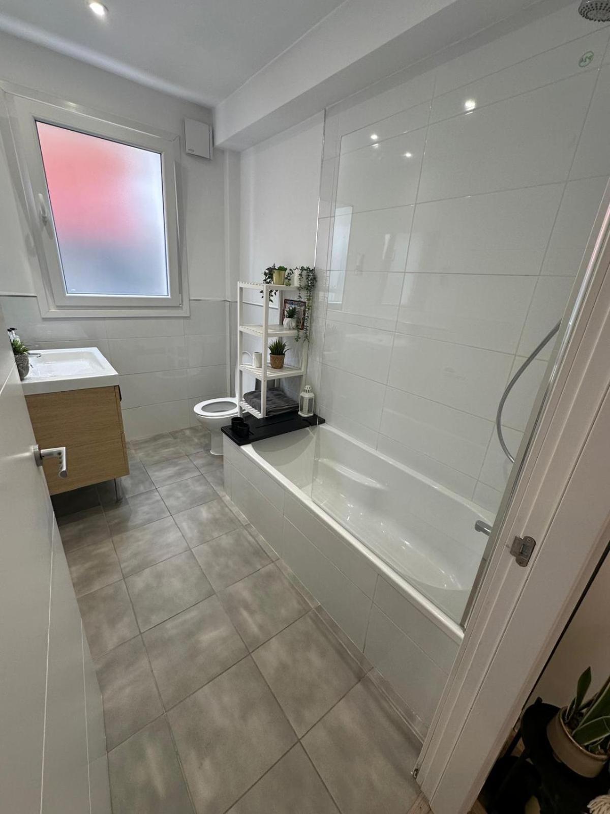 269 Main Street 3 Bedrooms Gem Gibraltar Buitenkant foto